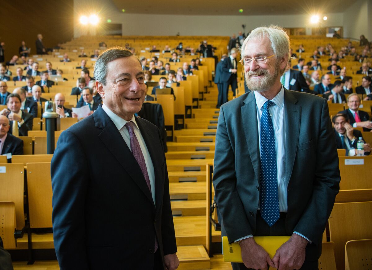 European Central Bank Finally Recognizes Risks to Economy - Bloomberg