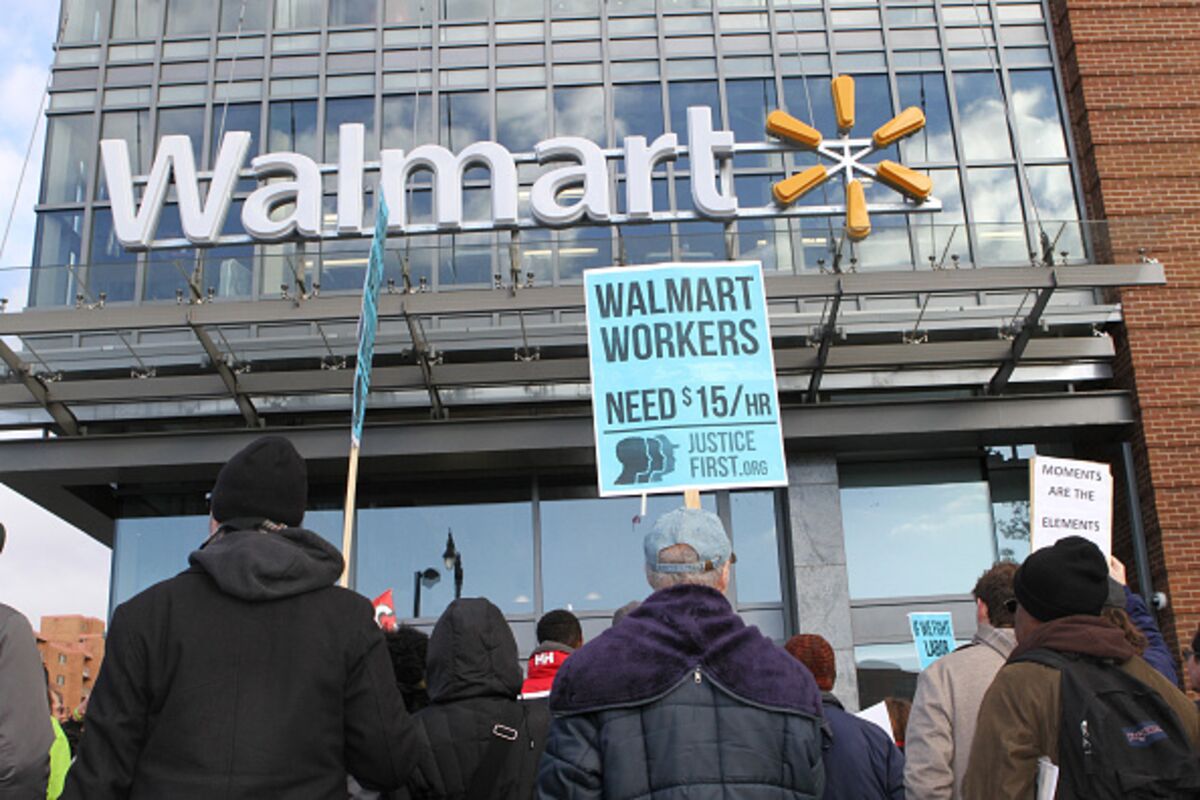 Walmart raises starting wages, handing out $1,000 bonuses - The