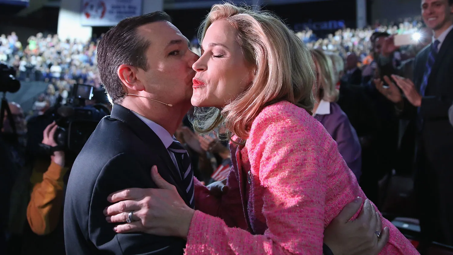 Senator Ted Cruz kisses his wife, Heidi, before announcing his presidential candidacy at Liberty University on March 23, 2015, in Lynchburg, Va.

