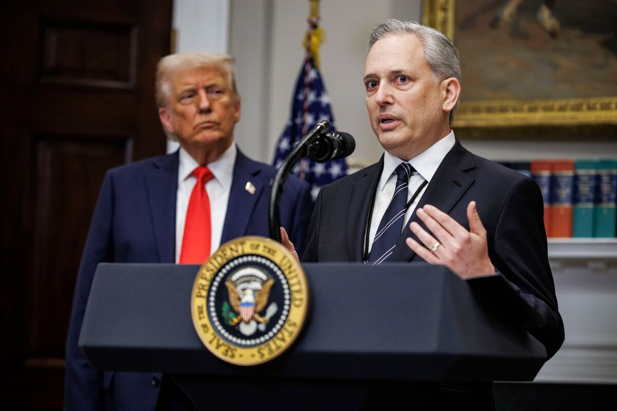 Trump Administration Rules Out AI Backstop Amid OpenAI Uproar