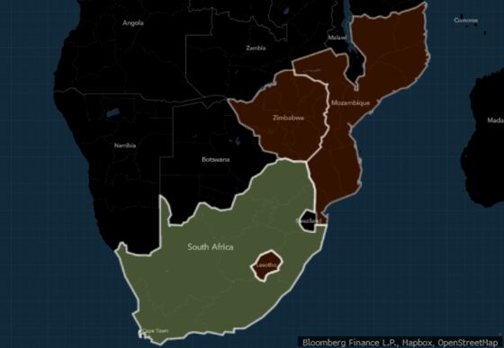 Omicron Stalks South Africa’s Neighbors as Workers Head Home