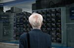 Nikkei 225 Touches 30,000 as Reshuffle Extends Japan Stock Gains