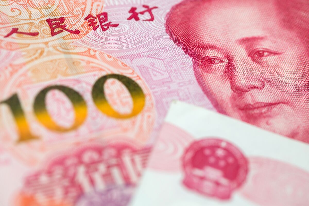 中国人民元、昨年11月以来の安値-当局が元安容認との観測 - Bloomberg