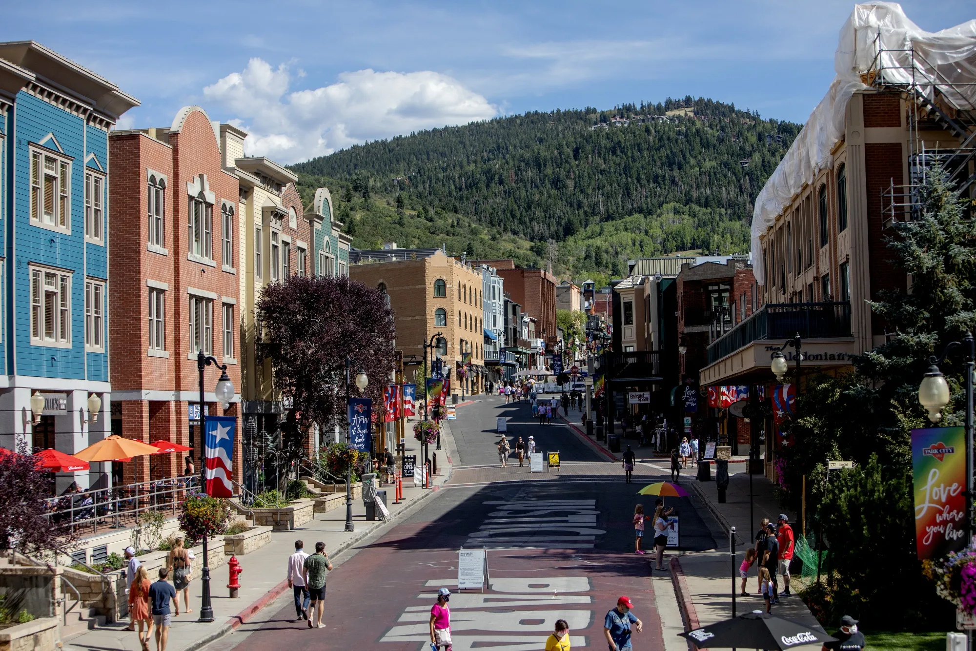 Day Trips Instead of Destinations: Tourist Hot Spots Brace for Lean Years