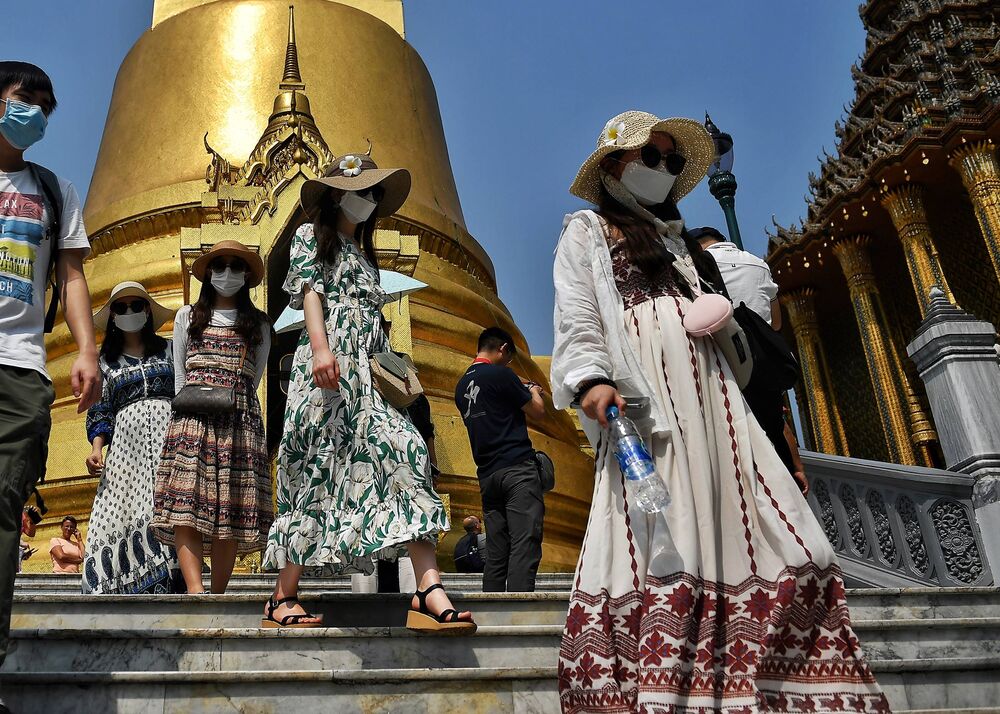 Foreigners Avoid Thai Stocks With Fewer Tourists Squeezing Baht Foreigners Avoid Thai Stocks With Fewer