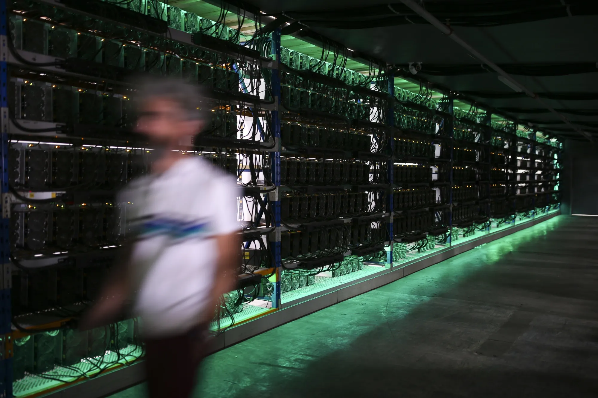 仮想通貨が一人勝ち、ビットコイン強気派は最高値更新を視野 - Bloomberg