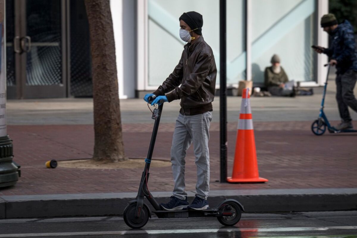 tyktflydende midtergang stavelse Subsidize E-Scooters? Cities Should Consider It. - Bloomberg