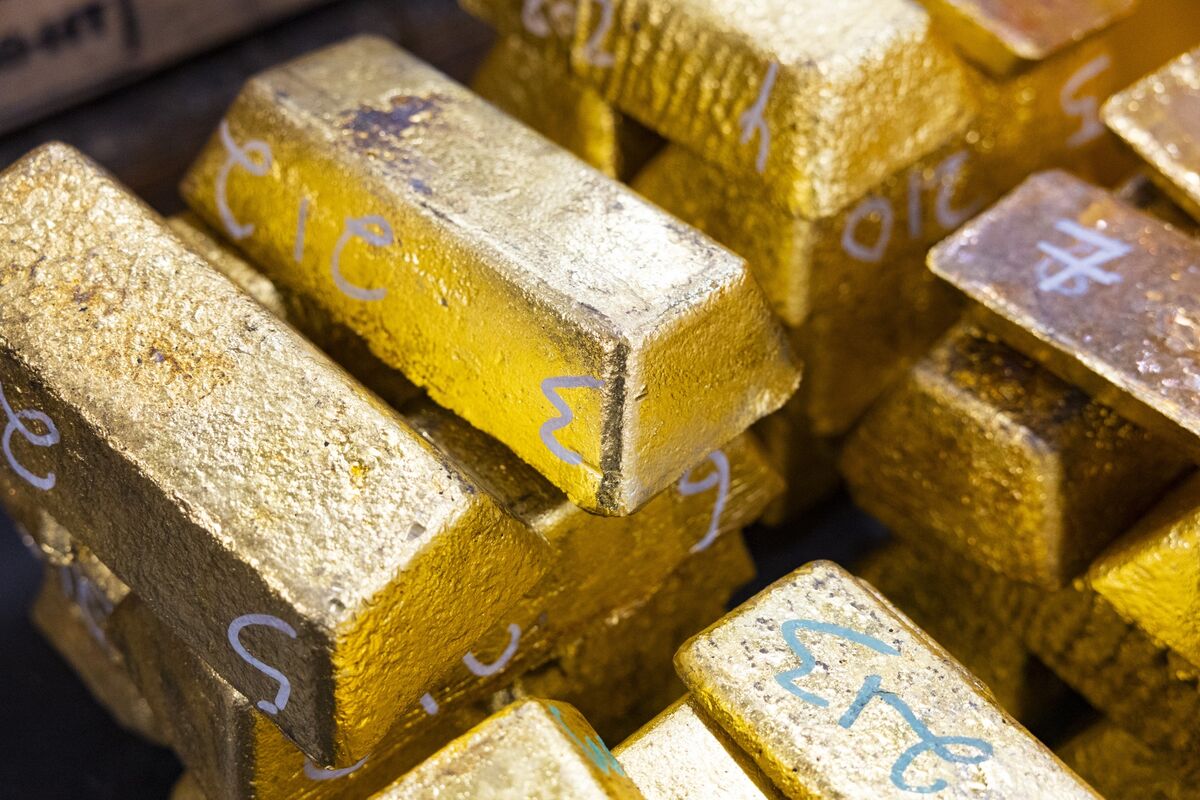 Vietnam Gold Firms Face Fresh Scrutiny After Inspection Findings