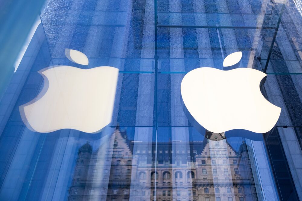 Jpmorgan Jpm Apple Aapl And Crypto Investments In The Spotlight Bloomberg