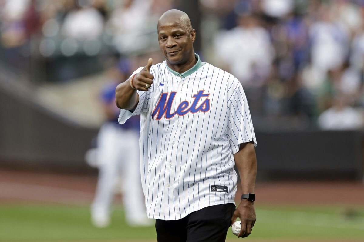 Trump Pardons Mets Legend Darryl Strawberry Over Tax Evasion
