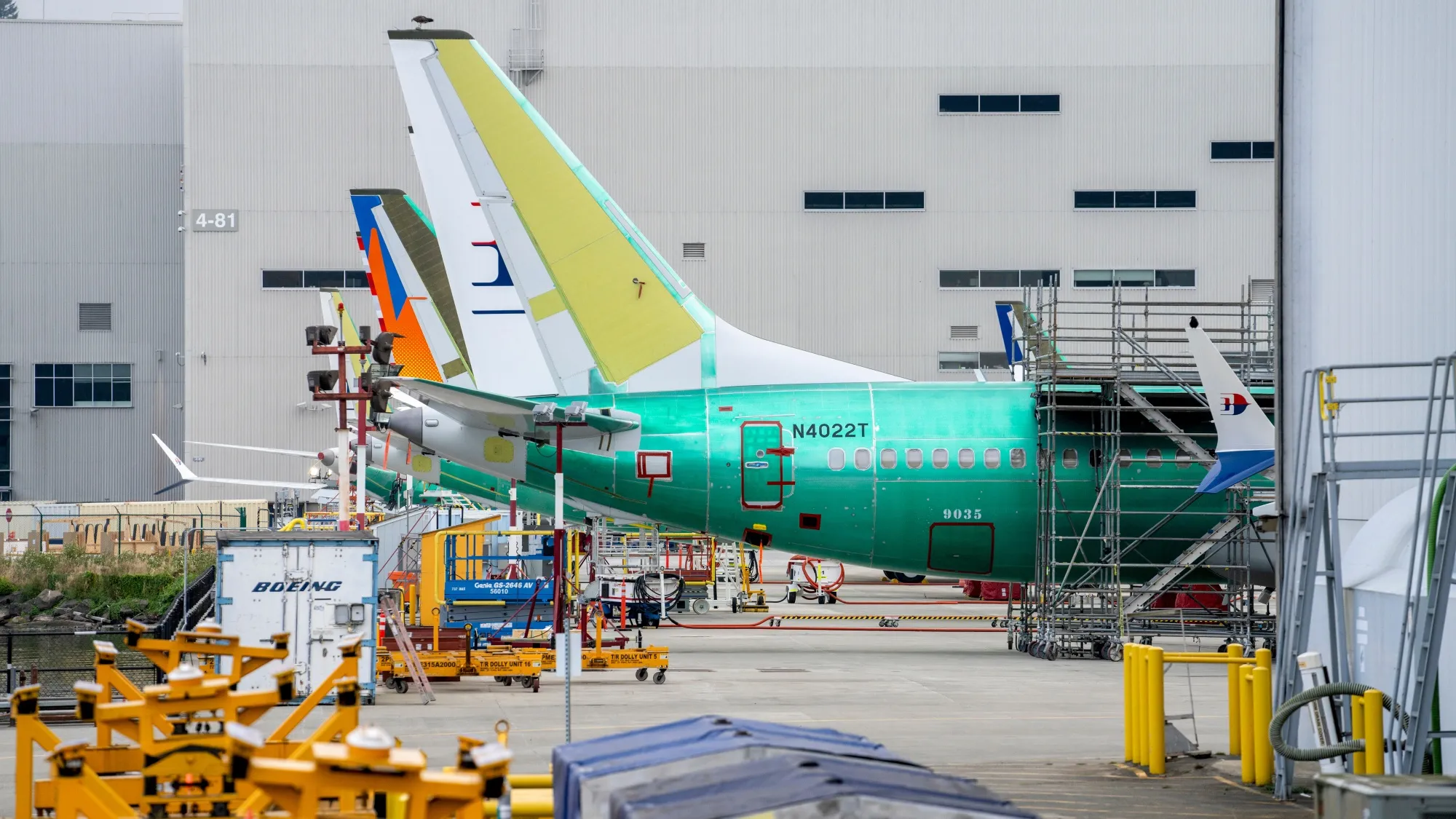 Russia Asks to Buy Boeing Jets With Frozen Funds