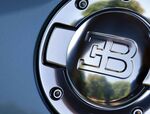 The fuel tank cap of the Bugatti Veyron is seen outside the Schlosshotel Kronberg in Kronberg, Germany, Wednesday, July 19, 2006.
