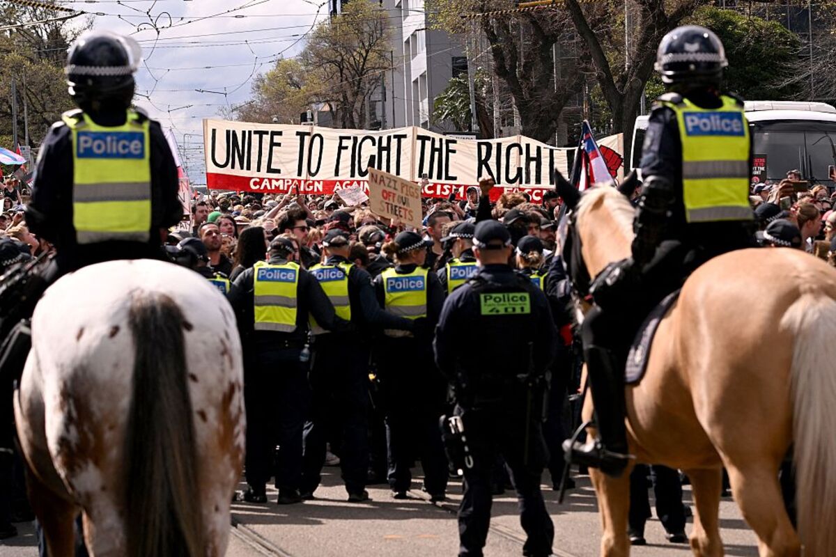 Melbourne Protesters Clash as Rallies Are Held Across Australia Melbourne Protesters Clash as Rallies Are Held Across Australia