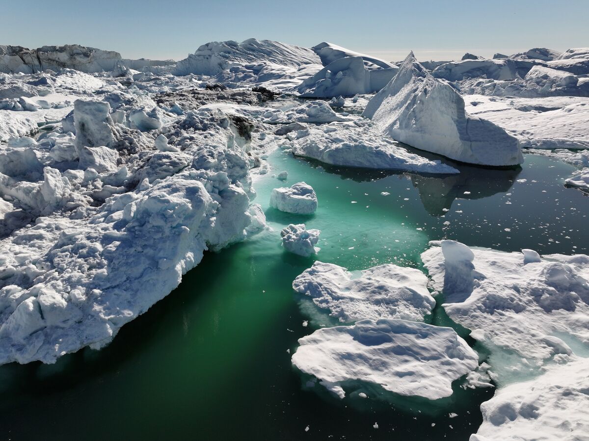 bloomberg.com - Heidi Taksdal Skjeseth - EU Retreats From Arctic Oil Ban Language in Strategy Draft