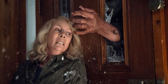 Jamie Lee Curtis Revives ‘Halloween’ With a Record Debut