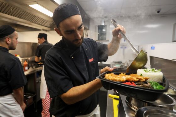 Paris Food Scene Is Test Ground for Kitchens Built for Deliveroo