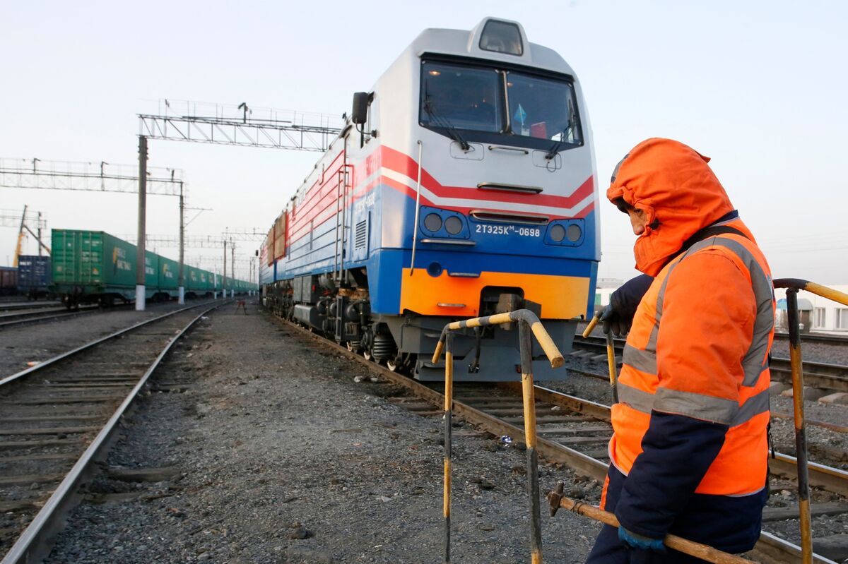Kazakhstan Railway Operator Weighs $1 Billion IPO as Soon as May
