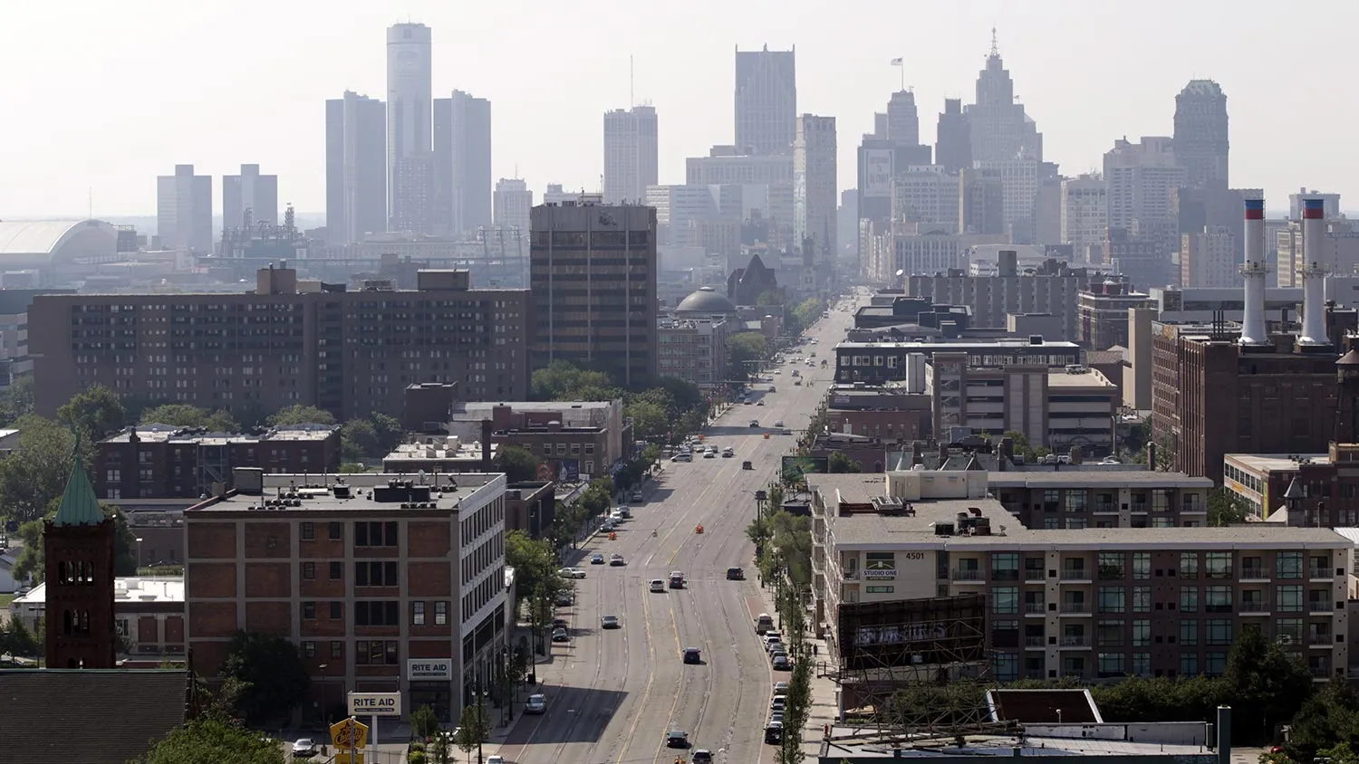 Buildings stand in the skyline of Detroit, Michigan, U.S., on Friday, July 19, 2013.
