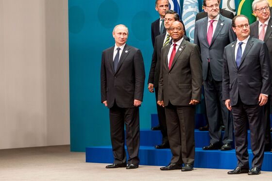 G-20 Wrestles With Response If Putin Shows Up at Bali Summit
