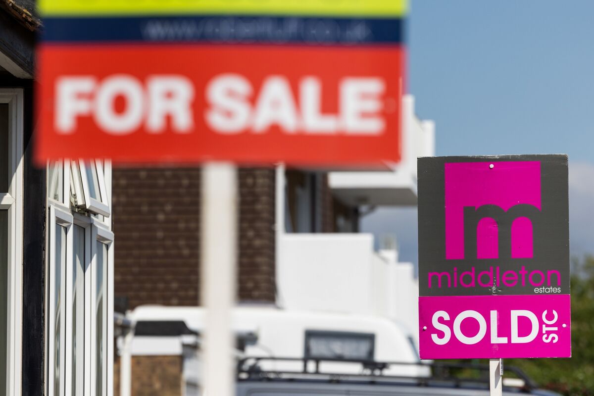 UK Mortgage Approvals Hold Steady in Race to Beat Tax Hike
