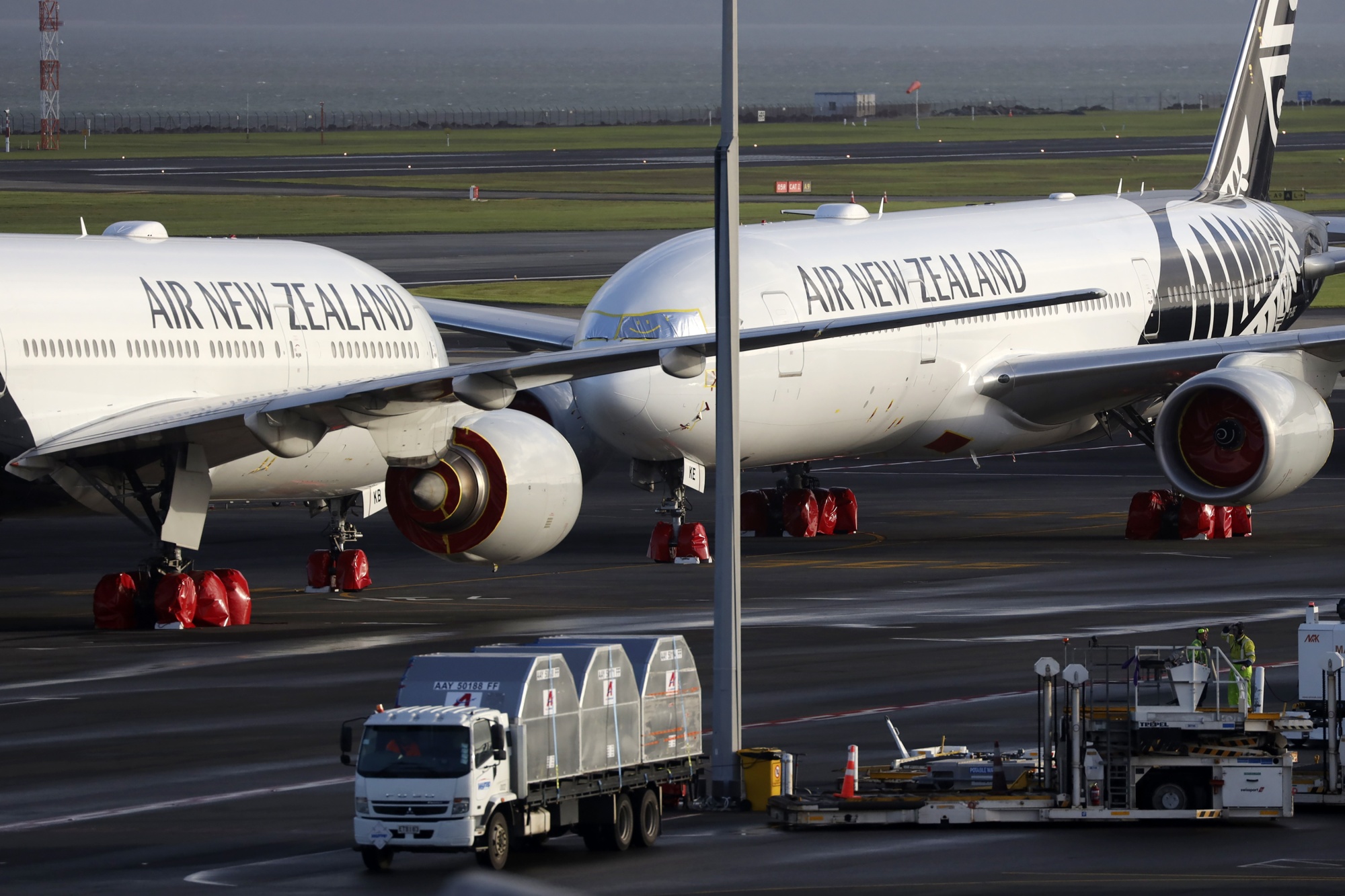 Air New Zealand Sees Back To Back Losses As Crisis Persists Bloomberg