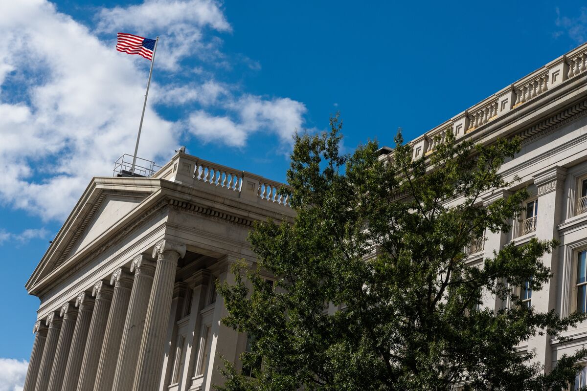 Treasury’s Potentially Limitless Buybacks Cloud T-Bill Outlook
