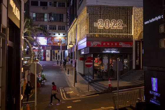 Hong Kong Faces Worst of Both Worlds as Omicron Ruins Covid Zero