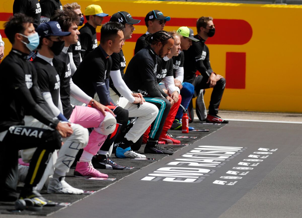 F1 to Drop Pre-Race Opportunity for Drivers, Lewis Hamilton to Take the  Knee - Bloomberg