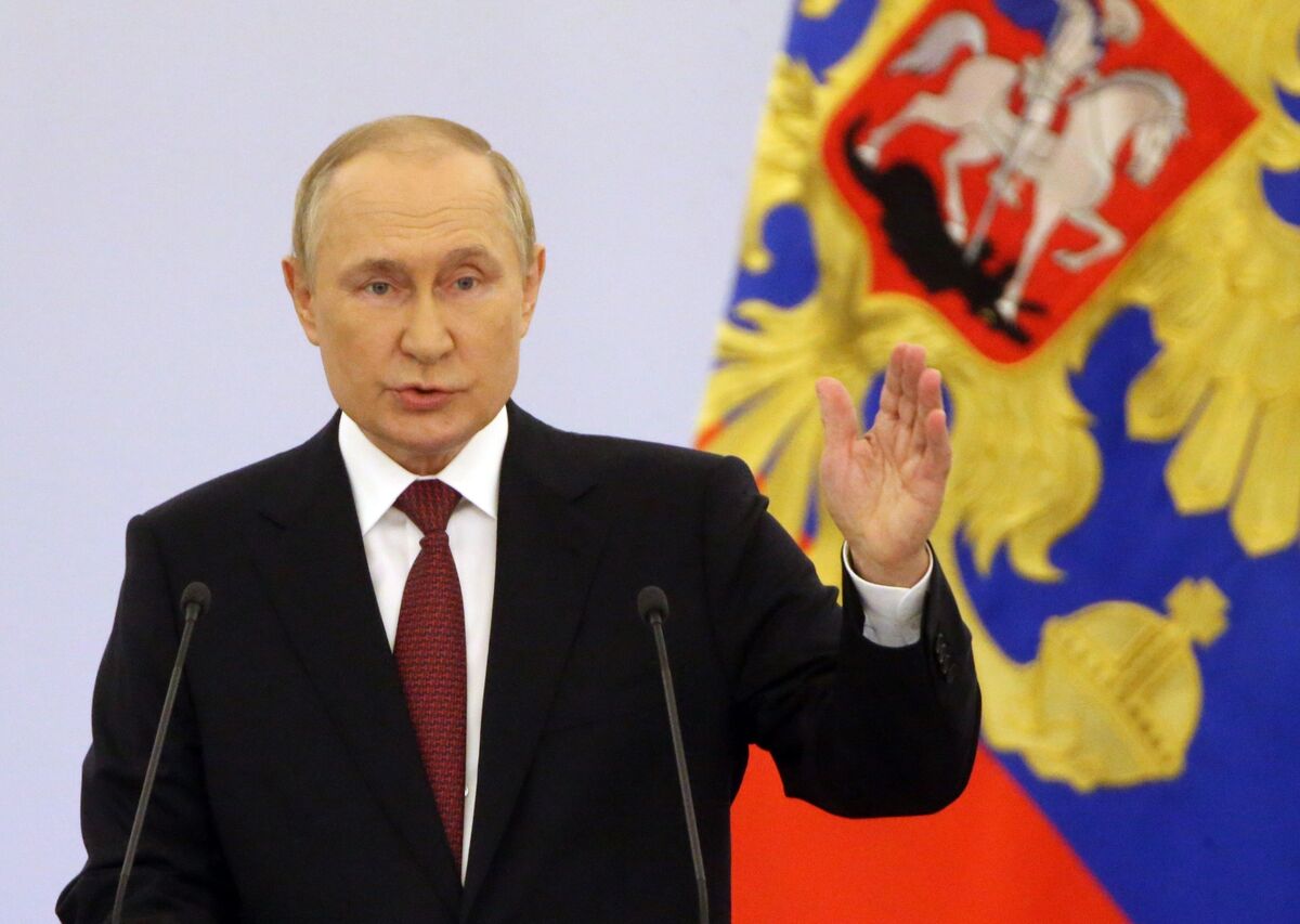 Your Evening Briefing: Russia Claims It Will Reoccupy Lost Gains