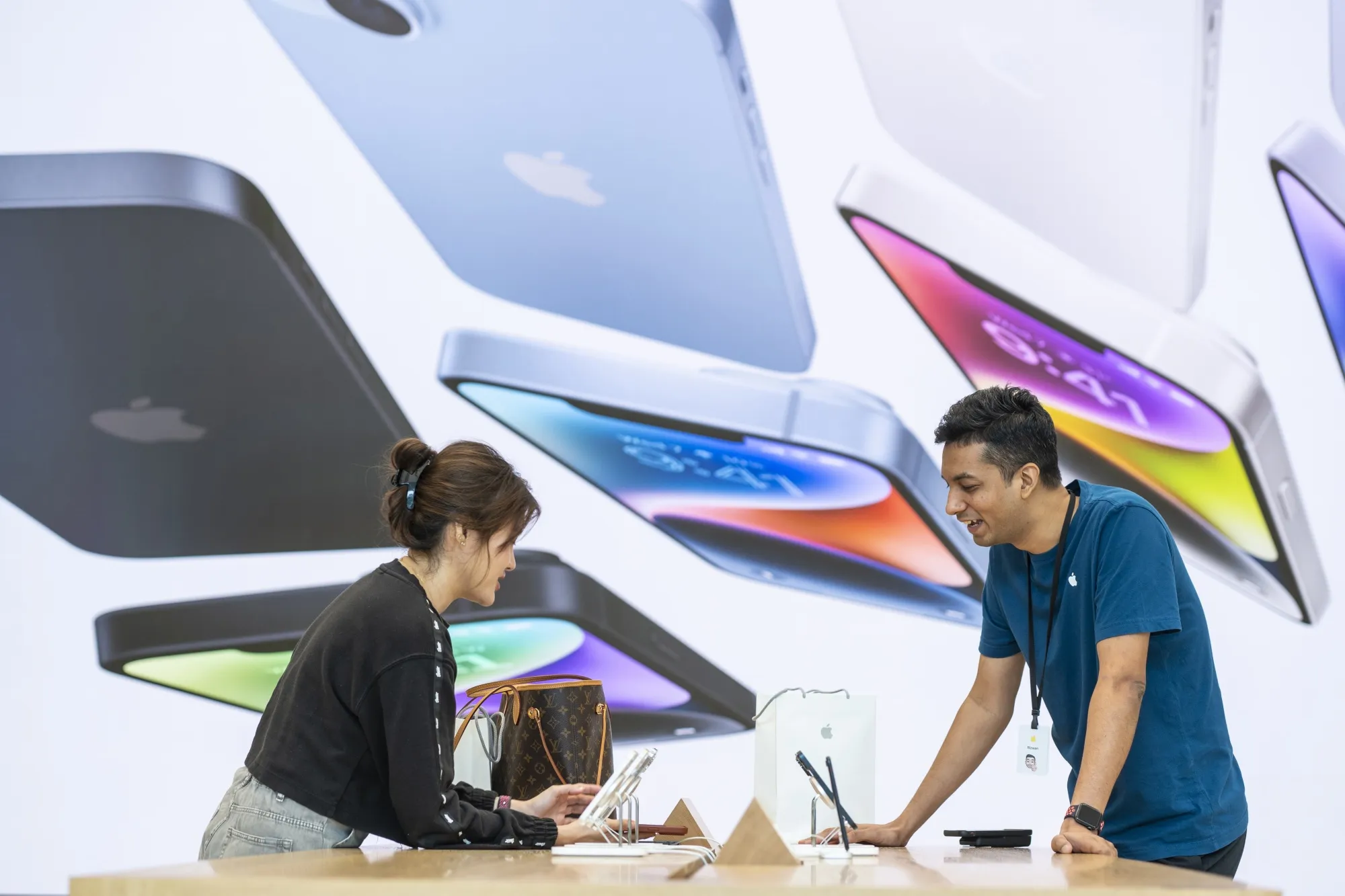 The Apple flagship store in Singapore on Sept. 16.