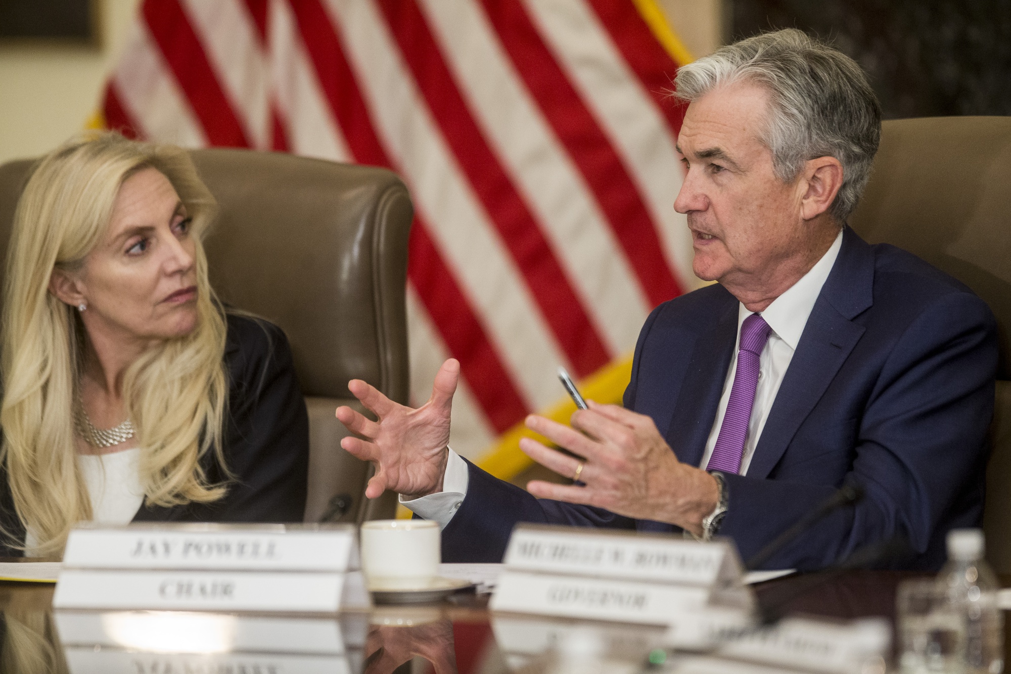 Lael Brainard listens as Jerome Powell speaks during an event in&nbsp;2019.
