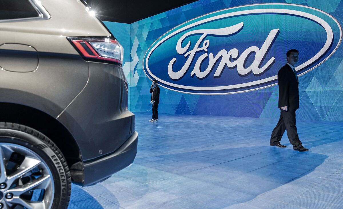 Ford Drops After First-Quarter Profit Forecast Trails Estimates - Bloomberg