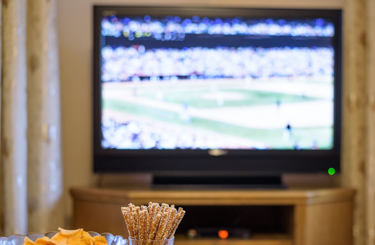 The Pay TV Model Is Declining. The N.F.L. Is Still Banking on It