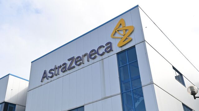 AstraZeneca Must Explain Spinal Ailment to Resume Vaccine Trial 640x-1