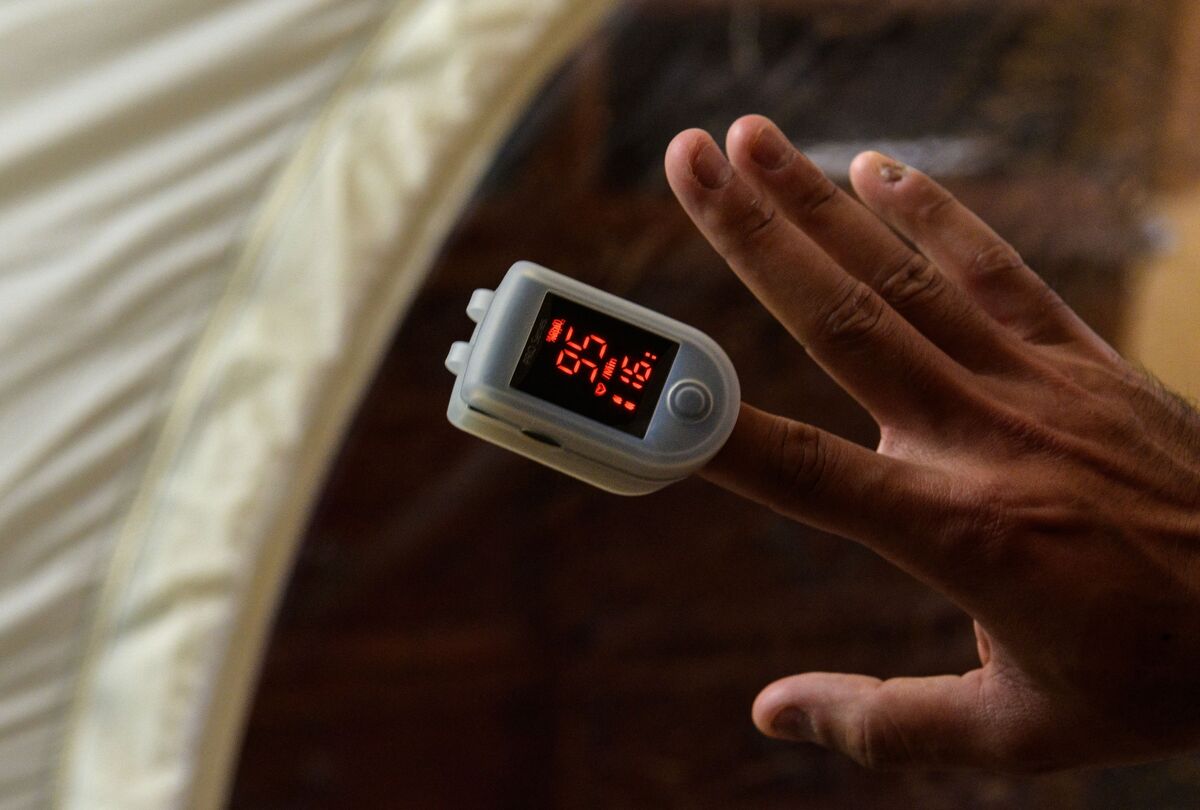 O2 Reader For Students Oxygen Readers May Provide Bad Data For People with Darker Skin - Bloomberg