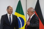 Luiz Inacio Lula da Silva, right, and Olaf Scholz in Brasilia on Jan. 30.