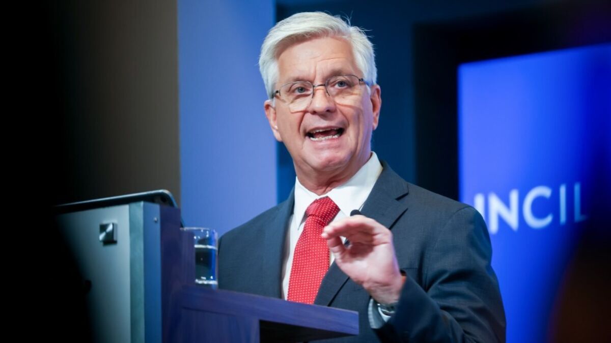 Fed's Waller Expresses Caution About Lowering Rates