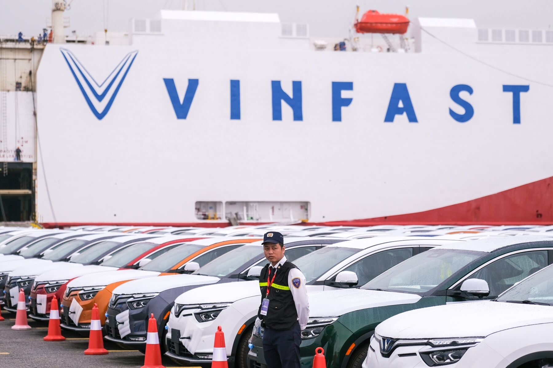 Vietnam Tycoon’s EV Arm VinFast Inks $23 Billion SPAC Deal - Bloomberg