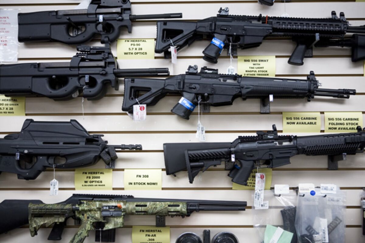 Gun sellers, after sales spike ahead of Illinois assault weapons ban, say  law won't survive - Chicago Sun-Times