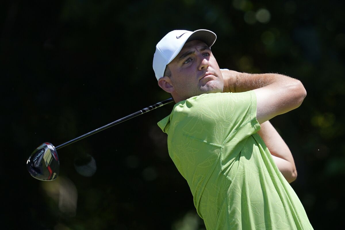 Scheffler Part of Crowded Colonial Leaderboard After PGA Cut