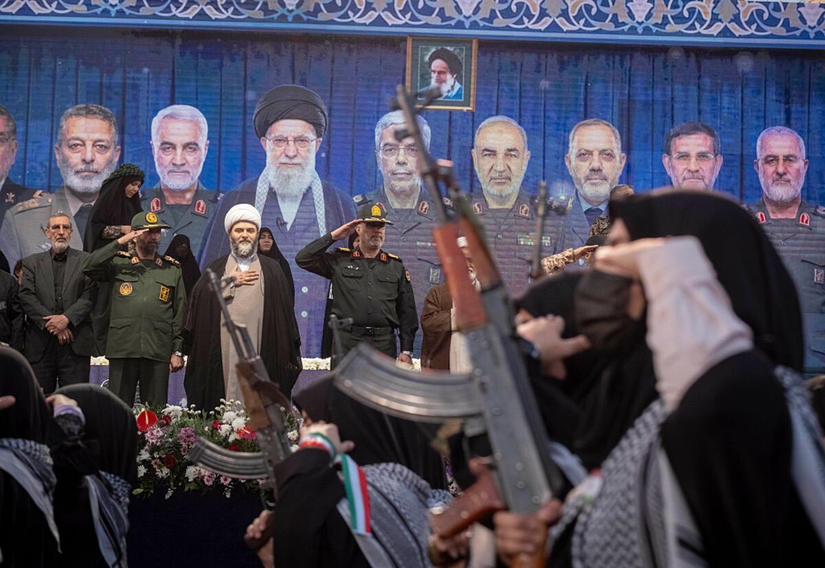 US Official Says IRGC Attacked Commercial Ships in Hormuz: Axios