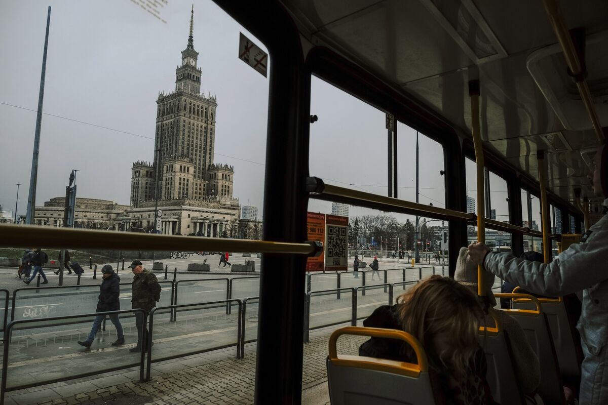 Czech National Bank Cuts Interest Rate to 3.50%