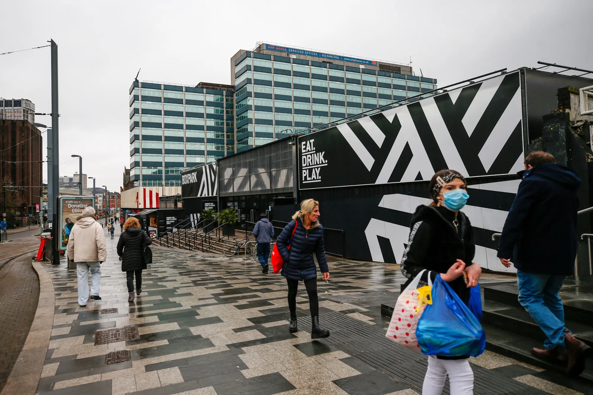 London High Rises Are Investors' Fix for Ghostly Shopping Malls