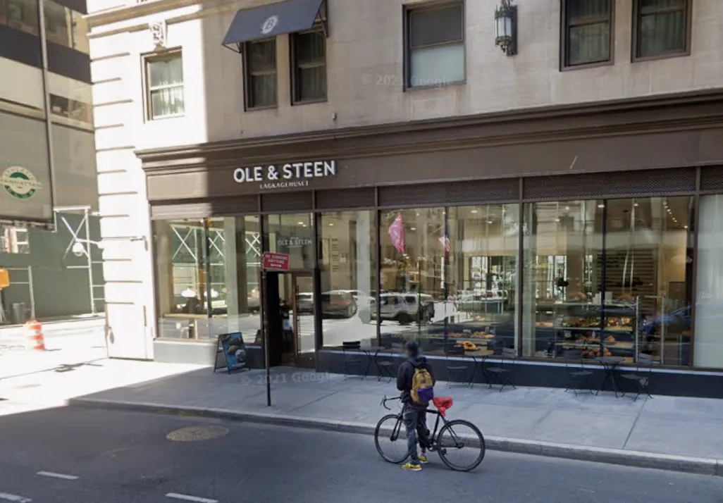 An Ole &amp; Steen bakery in New York.