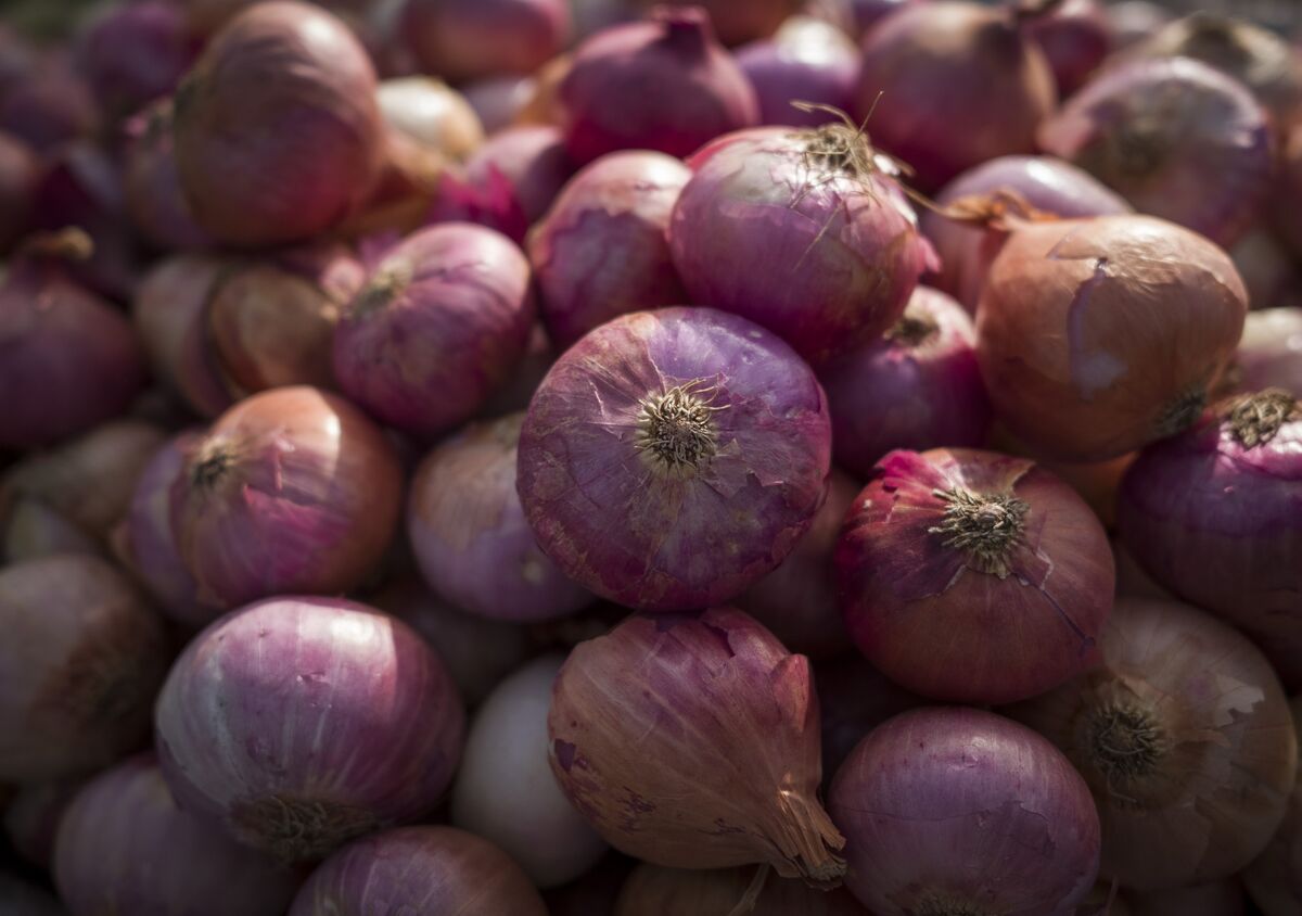 InflationHit Philippines Eyes Onion Imports as Price Tops Chicken, Beef Bloomberg