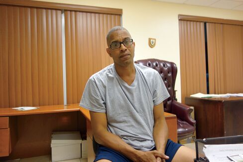 David Smith, now held in Turks and Caicos, is fighting extradition to the U.S., where he would serve out a 30-year prison sentence.
