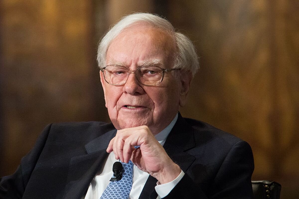 ⚫️ BLOOMBERG: "Greg Abel Succede a Warren Buffett alla Guida di Berkshire Hathaway: La Fine di un'Era"