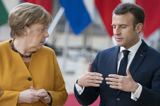 Merkel and Macron Compare Notes to Keep Control of Brexit Talks