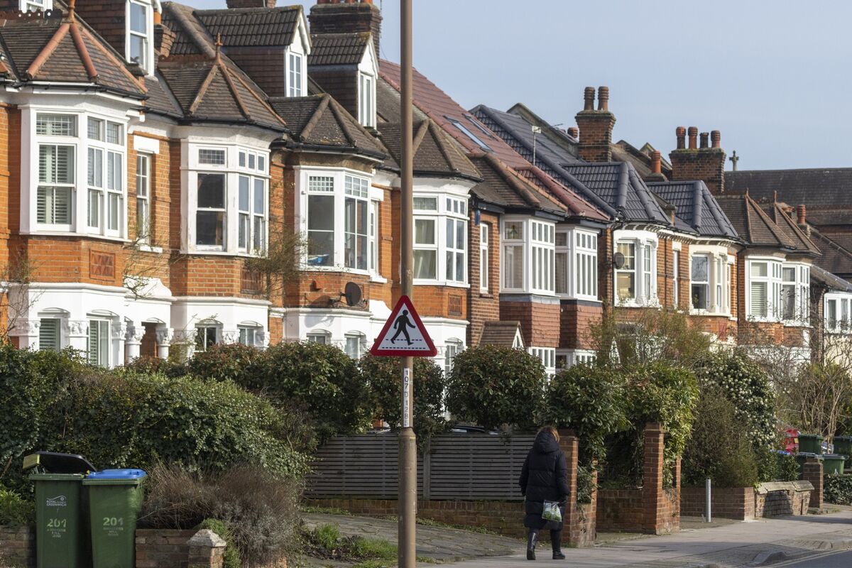 London Property Faces Worst Hit From Trade War, Rightmove Says