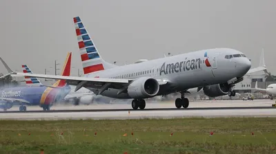 American Airlines Lowers Outlook on Rising Fuel Costs